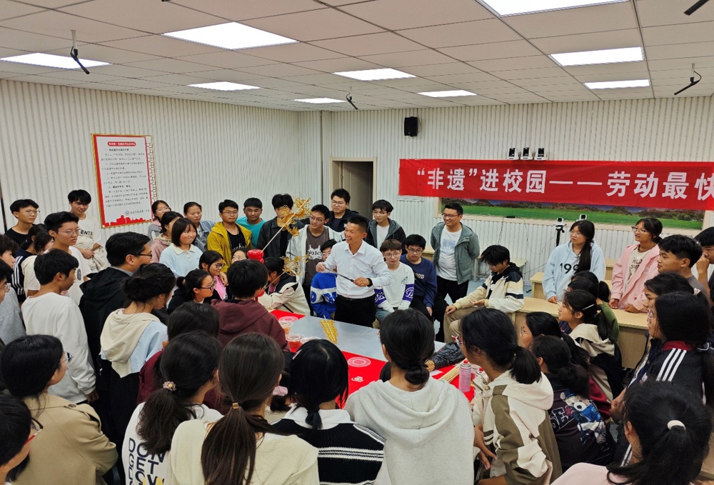 C:\Users\LENOVO\Documents\WeChat Files\wxid_9zavvs1ixe2m22\FileStorage\Temp\722d7d8fe5fb2491068b014cc444fd7.jpg