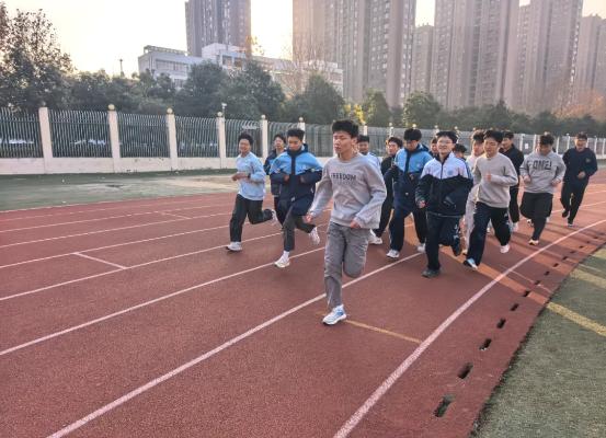 青春飞扬，体魄强健——蒙城一中2025年学生体测火热进行中