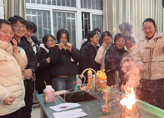 多彩校园|铝“燃”科学梦，实践探真知——蒙城一中化学社开展主题社团活动