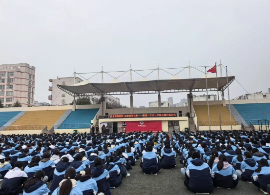 蒙城一中扎实开展学雷锋月系列活动，传承弘扬雷锋精神